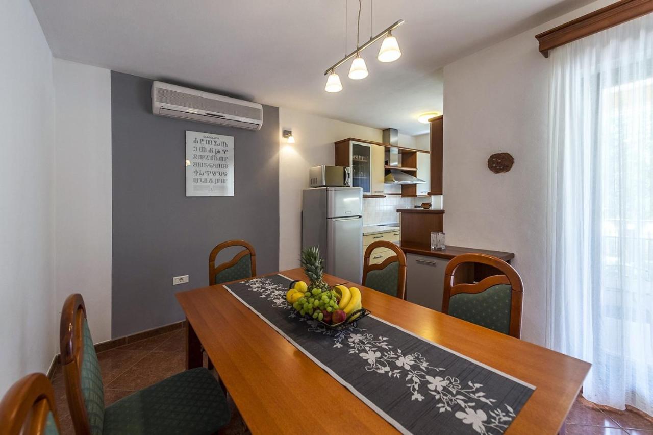 Spacious Three-bedroom Balun With Pool * Poreč